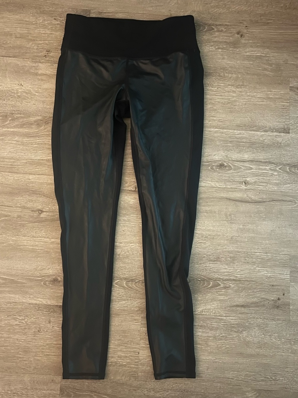 Athleta Gleam Tight